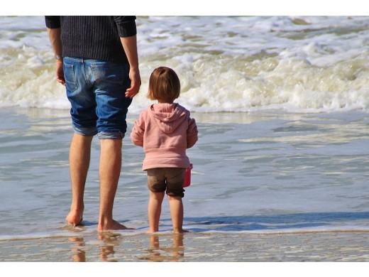 Jakie zabawki zabrać na wakacje?