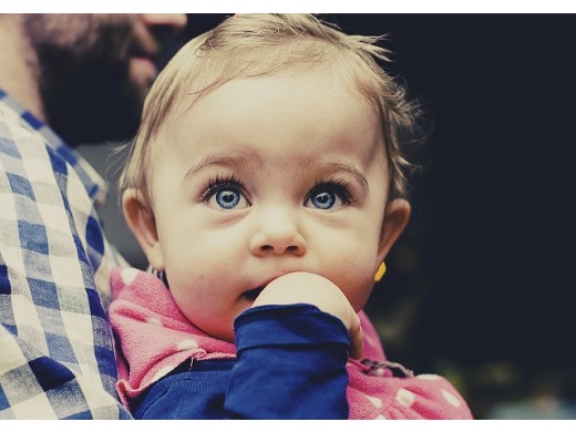 Z czego ucieszy się dwuletnie dziecko?