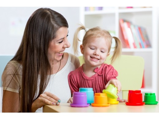 Co zrobić z dzieckiem, gdy wracasz do pracy?