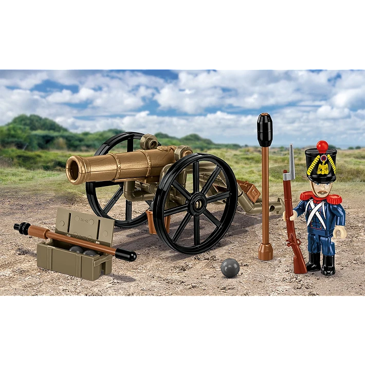 Francuski artylerzysta z armatą - fot. 9