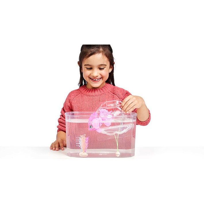 Akwarium i pływająca rybka - uszkodzone opakowanie - fot. 6