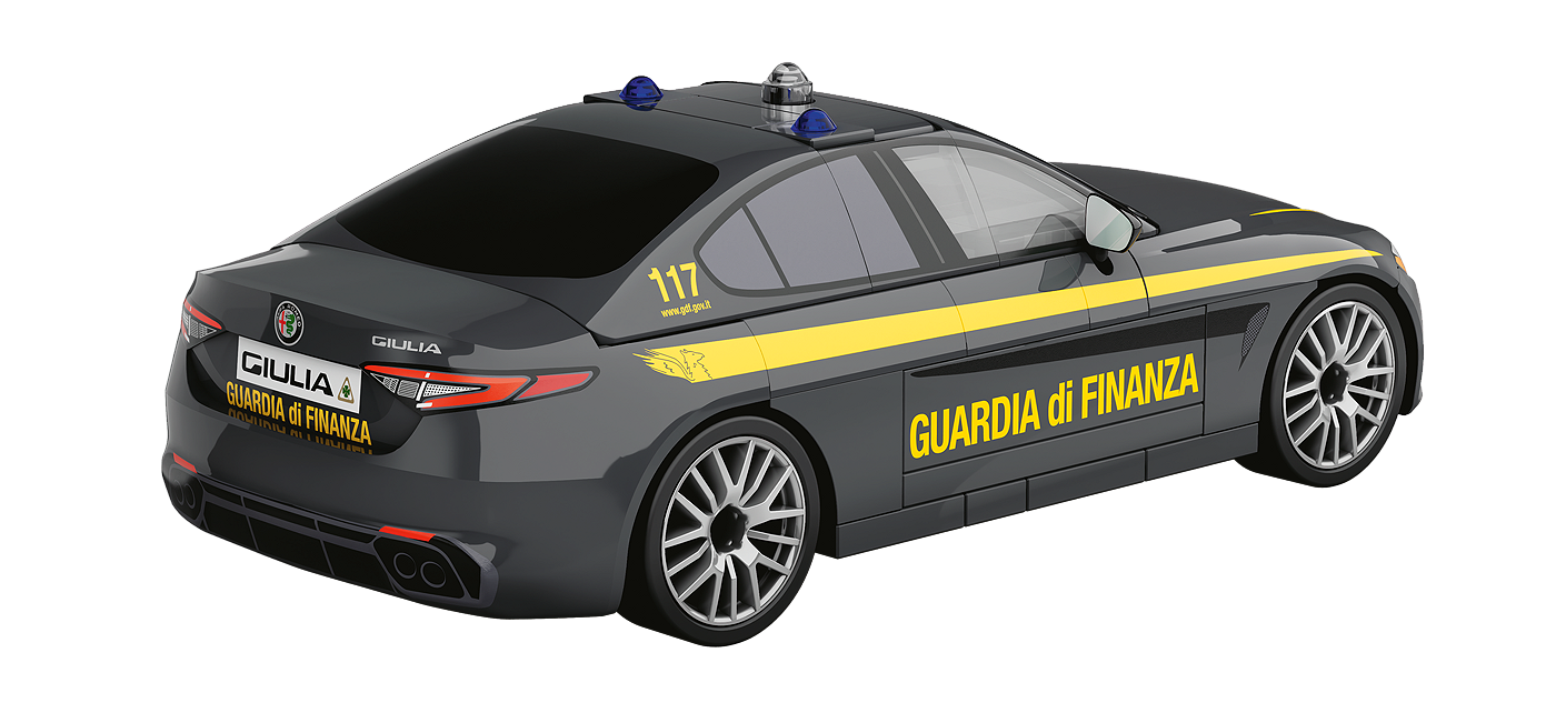 Giulia Quadrifoglio Guardia di Finanza - fot. 2